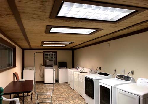 Full onsite laundry 24/7